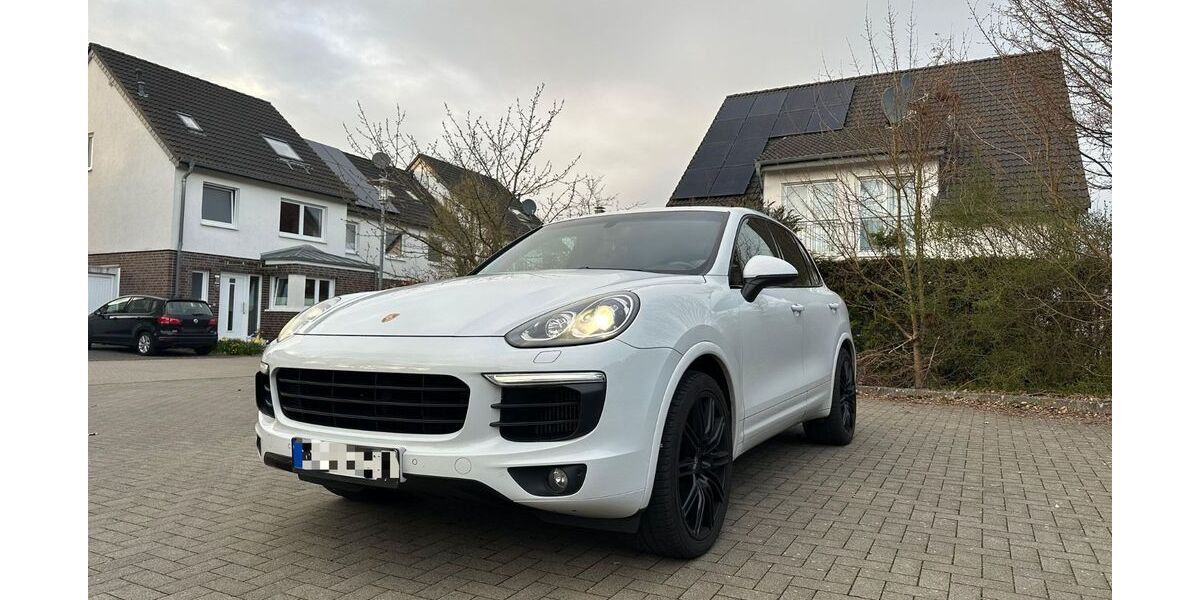 Porsche Cayenne 160.000 km 30.900 &euro; Kaarst 41564