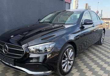 Mercedes-Benz E 300 106.650 km 32.800 &euro; Duisburg 47259