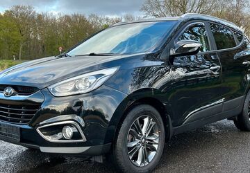 Hyundai ix35 146.800 km 8.990 &euro; Neukirchen-Vluyn 47506