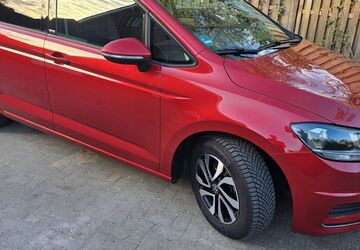 VW Touran 36.853 km 23.900 &euro; Meerbusch 40668