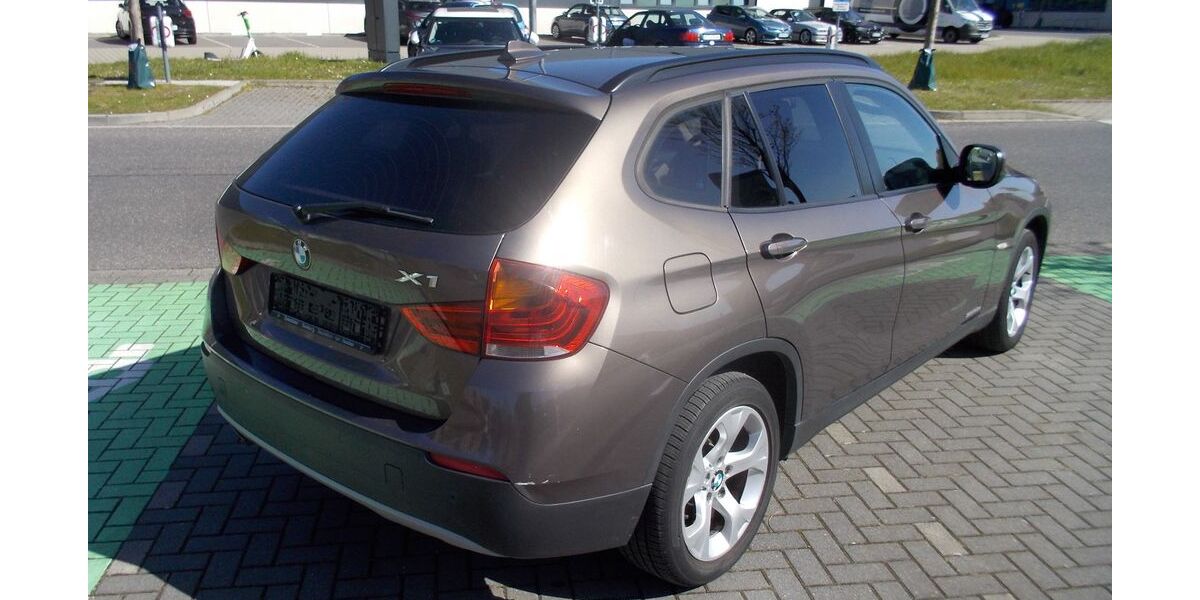 BMW X1 231.000 km 4.900 &euro; Düsseldorf 40233