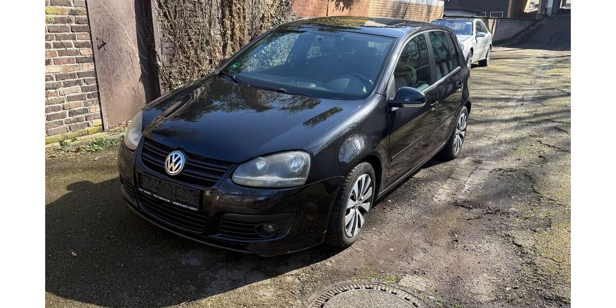 VW Golf 279.000 km 2.700 &euro; Duisburg 47051
