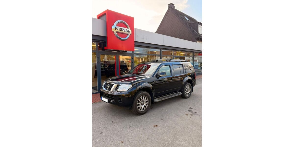 Nissan Pathfinder 250.000 km 9.900 &euro; Essen 45356