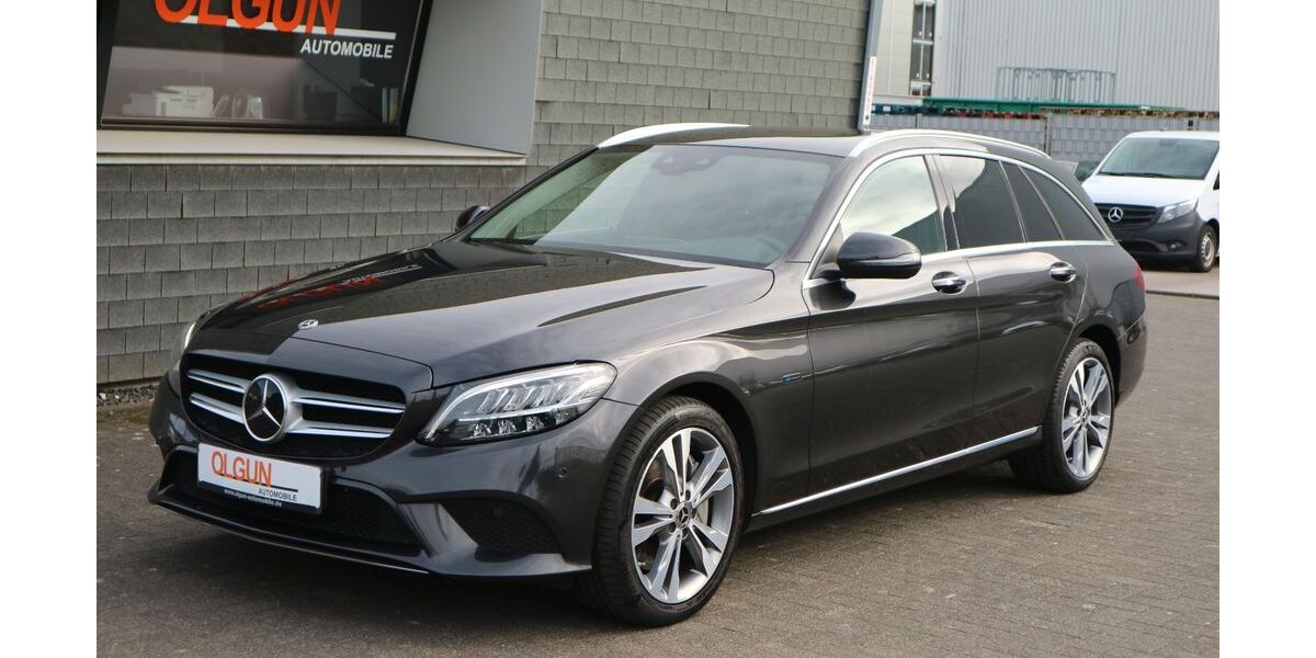 Mercedes-Benz C 300 143.166 km 20.890 &euro; Neuss 41469