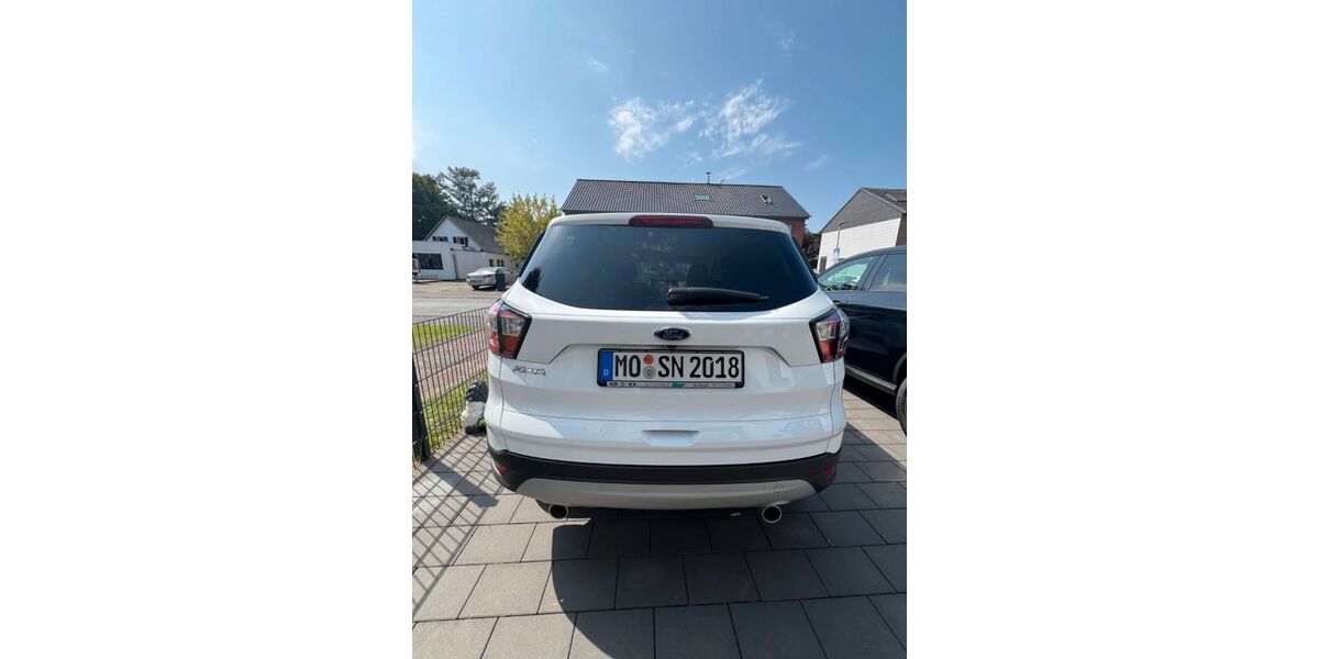 Ford Kuga 155.555 km 12.999 &euro; Dinslaken 46537