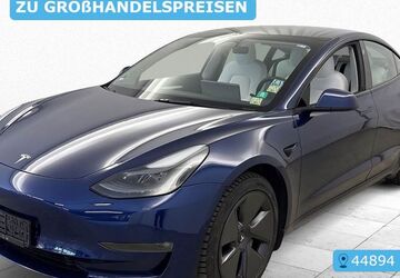 Tesla Model 3 65.144 km 28.190 &euro; Krefeld 47829