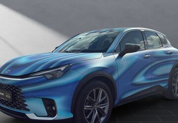 Lexus LBX 1.555 km 33.950 &euro; Wesel 46485