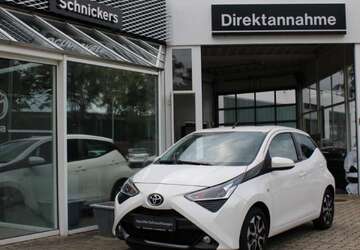 Toyota Aygo 43.704 km 10.992 &euro; Moers 47441