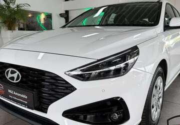 Hyundai i30 5.450 km 18.890 &euro; Kempen 47906