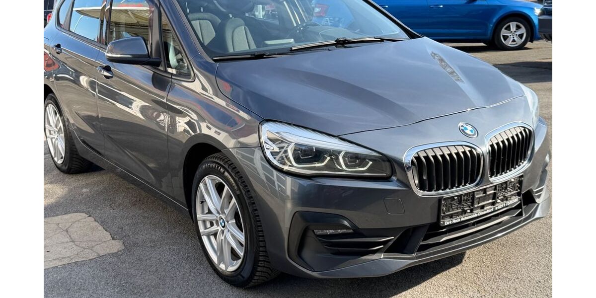 BMW 218 158.047 km 12.750 &euro; Düsseldorf 40231