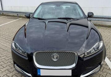 Jaguar XF 254.000 km 7.990 &euro; Viersen 41749