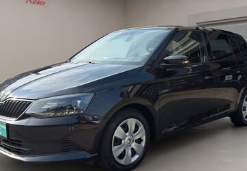 Skoda Fabia 161.526 km 7.499 &euro; Düsseldorf 40235