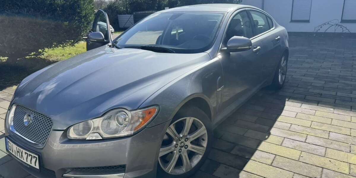 Jaguar XF 235.000 km 7.400 &euro; Neuss 41469
