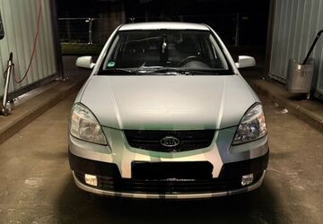 Kia Rio 94.500 km 3.400 &euro; Voerde 46562