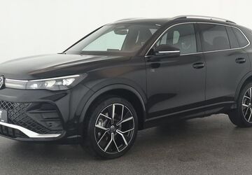 VW Tiguan 15.300 km 46.584 &euro; Neuss 41464