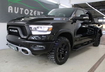 Dodge RAM 61.477 km 43.490 &euro; Düsseldorf 40233