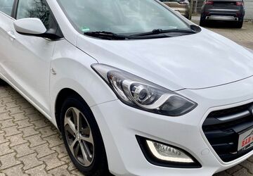 Hyundai i30 297.435 km 3.700 &euro; Moers 47445