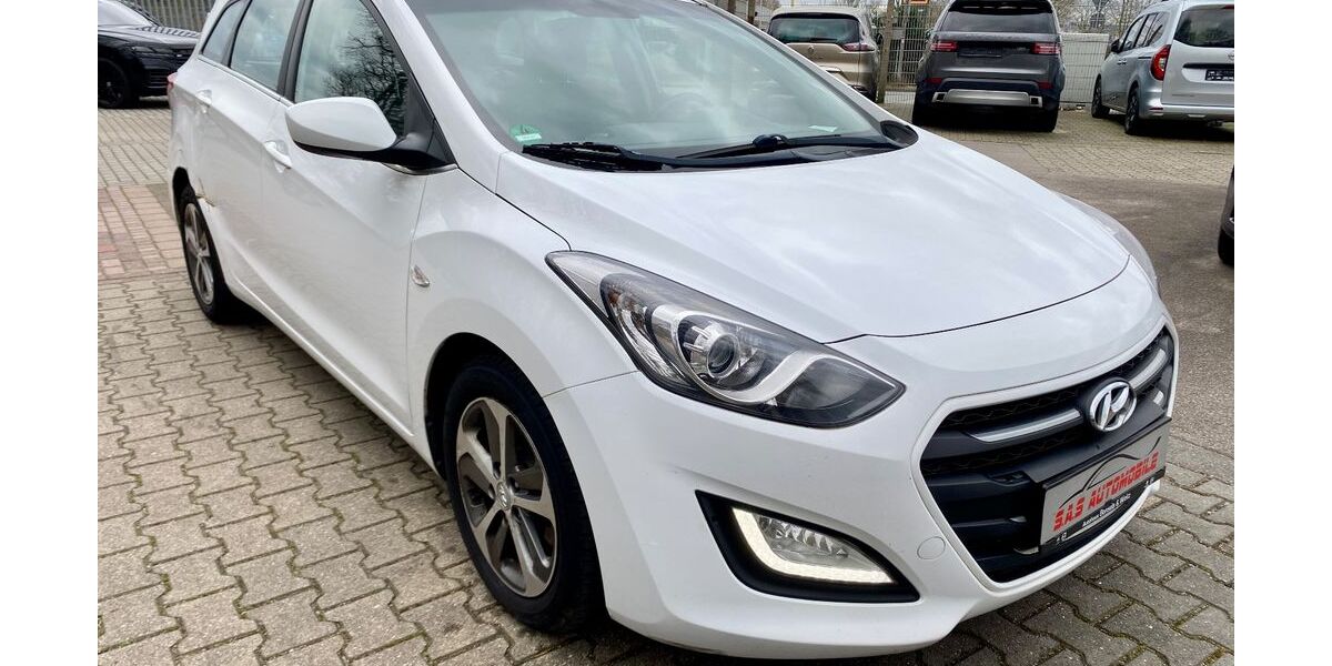 Hyundai i30 297.435 km 3.700 &euro; Moers 47445