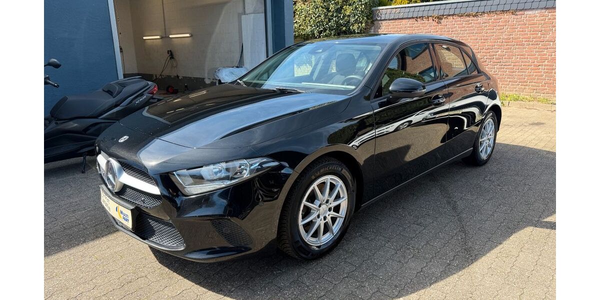 Mercedes-Benz A 180 150.000 km 16.900 &euro; Neuss 41469