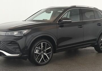 VW Tiguan 8.900 km 47.284 &euro; Düsseldorf 40233