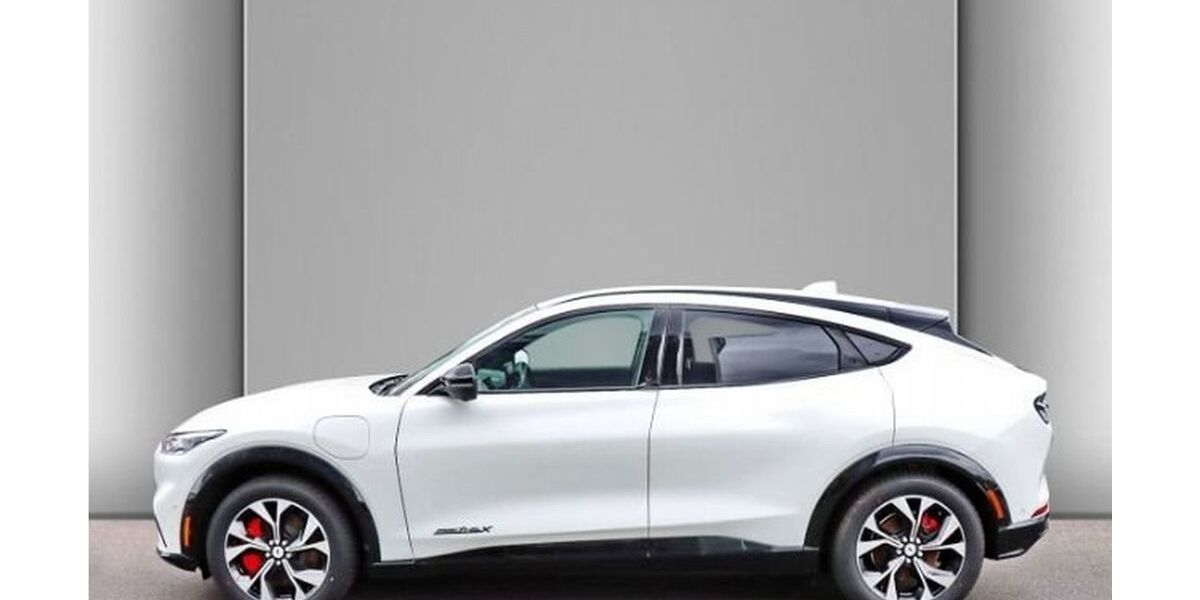 Ford Mustang Mach-E 21.700 km 39.990 &euro; Geldern 47608