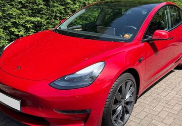 Tesla Model 3 42.180 km 34.995 &euro; Meerbusch 40670