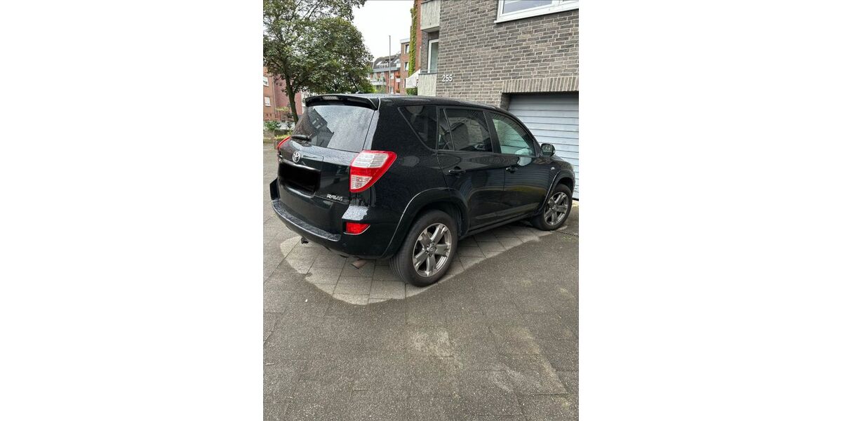 Toyota RAV 4 238.600 km 7.300 &euro; Düsseldorf 40223
