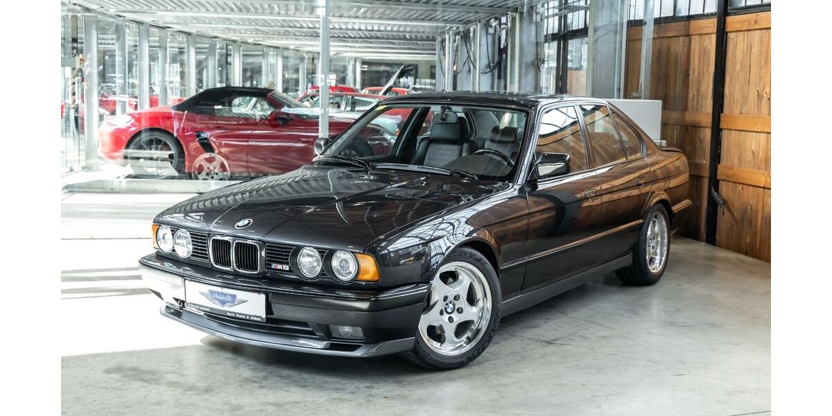 BMW M5 133.077 km 37.890 &euro; Düsseldorf 40591
