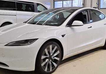 Tesla Model 3 13.900 km 44.490 &euro; Krefeld 47800