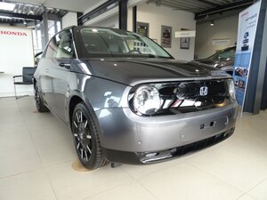 Honda E CVT Advance Paket +CarPlay+360 Kamera+ Adv 31.327 km 15.950 &euro; Meerbusch 40667