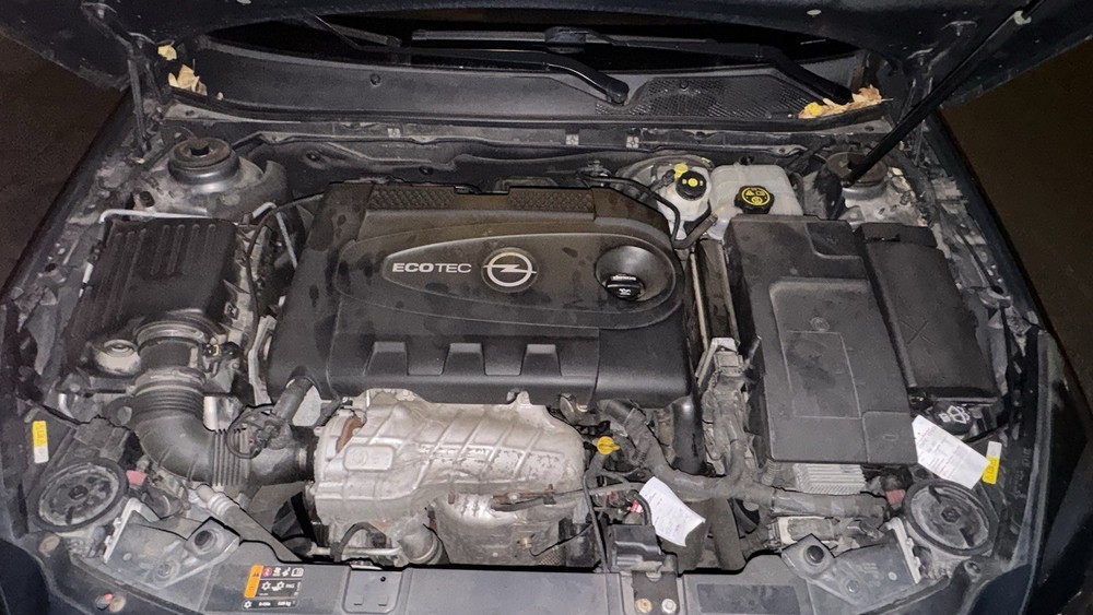 Opel Insignia 255.000 km 7.700 &euro; Duisburg 47051