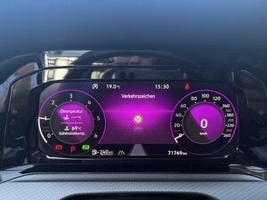 VW GOLF VIII 2.0 TDI Active +Ambiente+CarPlay+Navi+ 71.775 km 22.444 &euro; Meerbusch 40667