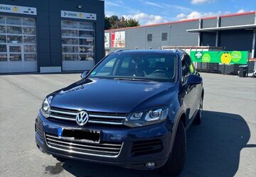 VW Touareg 160.500 km 16.100 &euro; Krefeld 47809