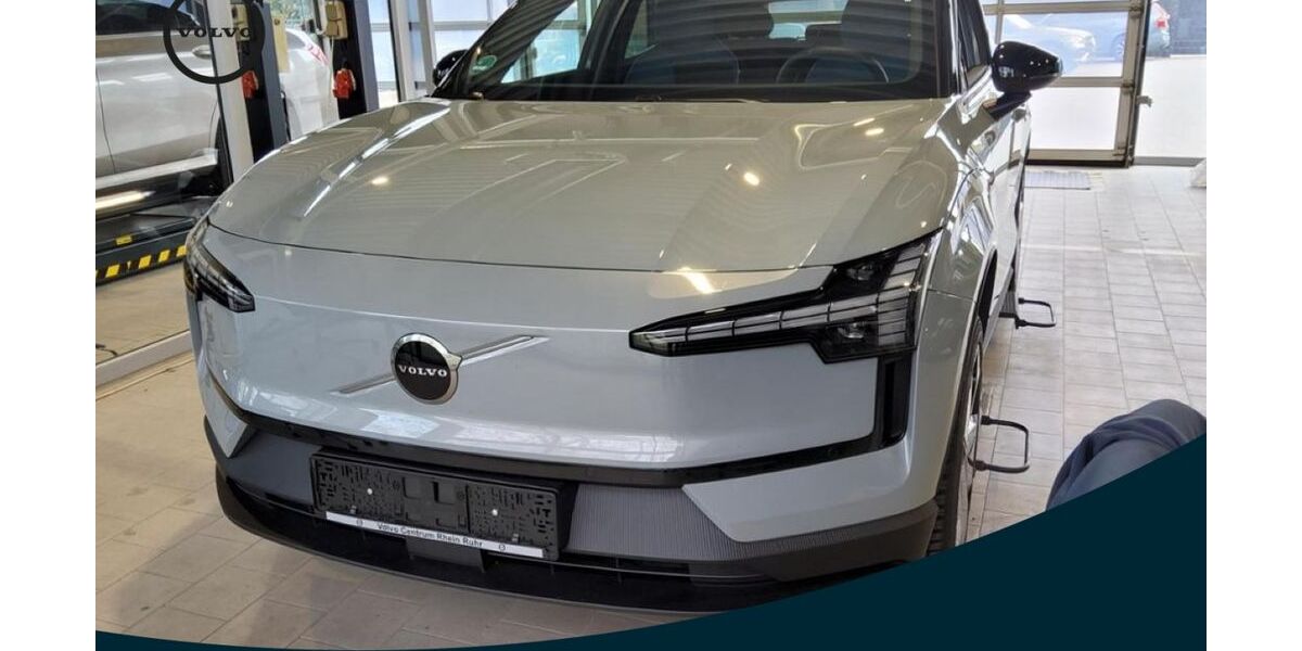 Volvo EX30 11.685 km 32.980 &euro; Essen-Kray 45309