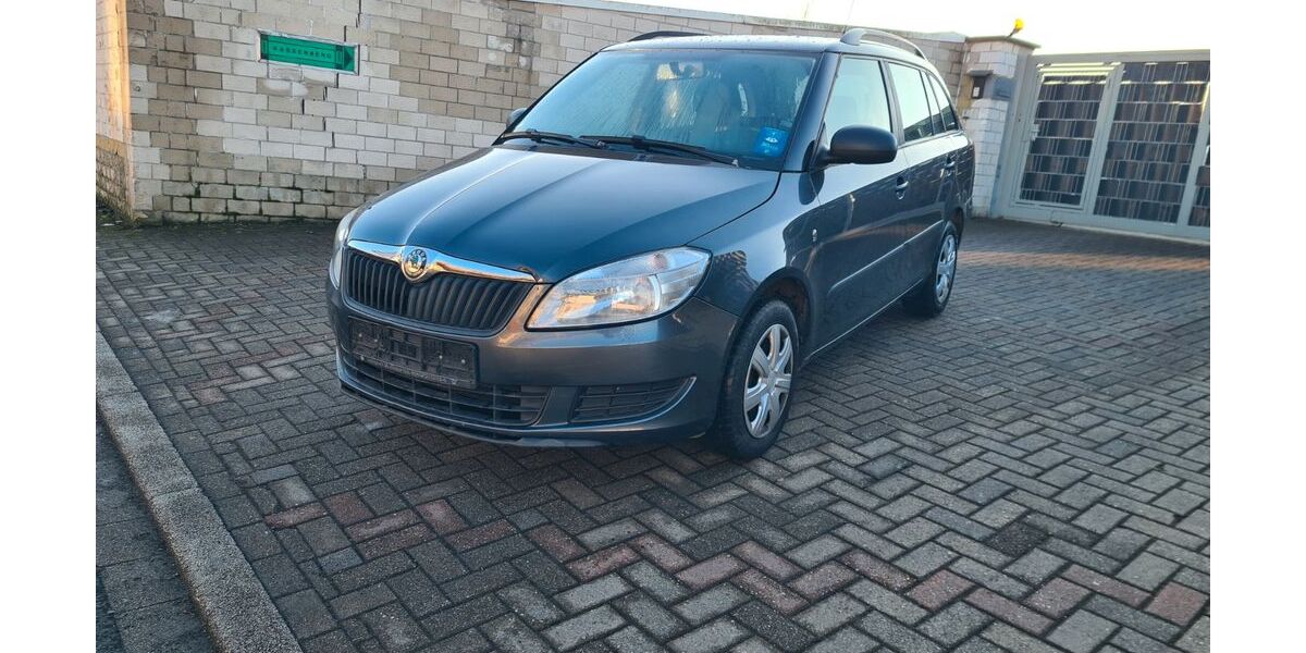 Skoda Fabia 156.200 km 2.290 &euro; Essen 45309