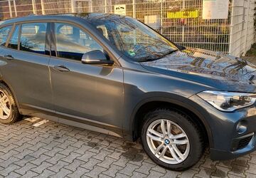 BMW X1 49.000 km 20.500 &euro; Düsseldorf 40225