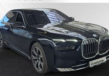 BMW 740 27.920 km 87.874 &euro; Moers 47441