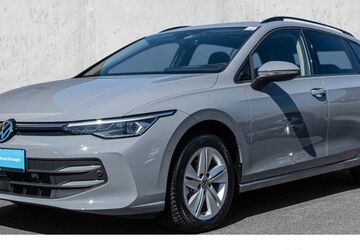 VW Golf 8.265 km 28.490 &euro; Düsseldorf 40474