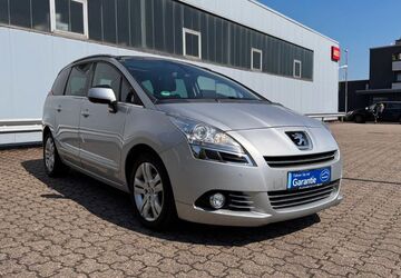 Peugeot 5008 118.000 km 8.990 &euro; Moers 47441
