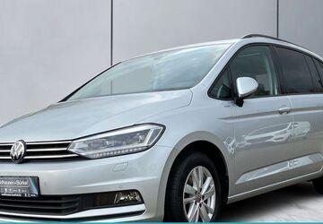 VW Touran 84.563 km 25.990 &euro; Viersen 41751