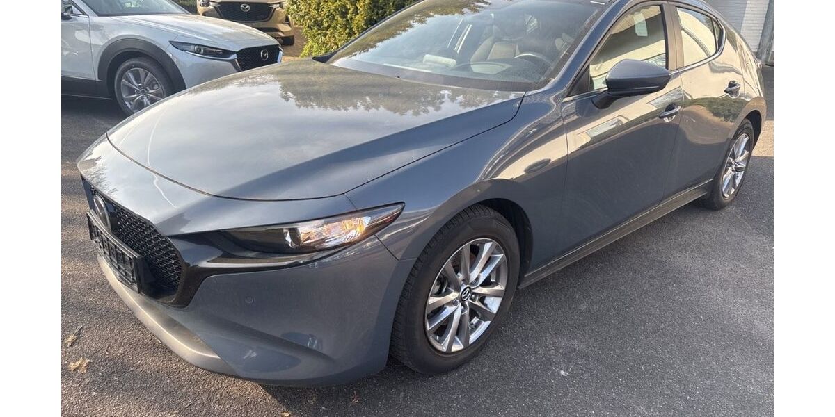 Mazda 3 42.596 km 18.820 &euro; Neuss 41464