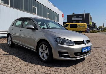 VW Golf 83.000 km 8.490 &euro; Moers 47441