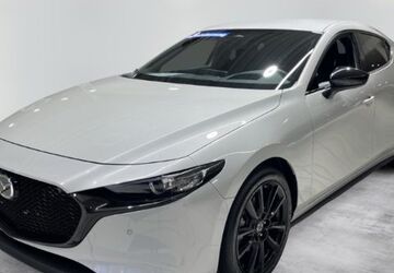 Mazda 3 1.900 km 25.590 &euro; Krefeld 47805