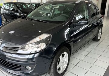 Renault Clio 148.000 km 2.999 &euro; kevelaer 47623