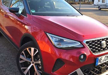 Seat Arona 2.850 km 23.900 &euro; Neuss 41472