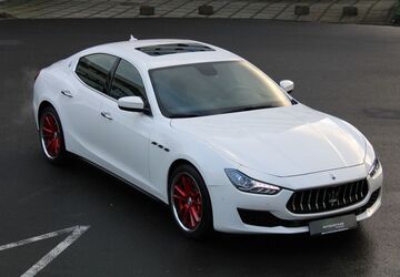 Maserati Ghibli 118.564 km 28.490 &euro; Düsseldorf 40233