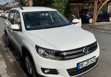 VW Tiguan 106.000 km 9.900 &euro; Ratingen 40883
