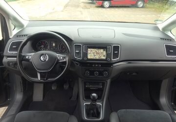 VW Sharan 182.000 km 15.252 &euro; Neuss 41460