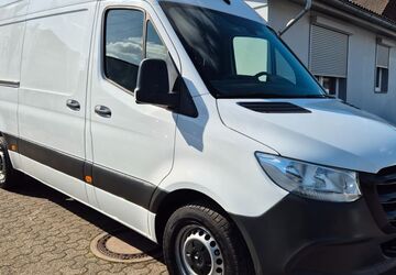 Mercedes-Benz Sprinter 141.000 km 26.500 &euro; Düsseldorf 40591
