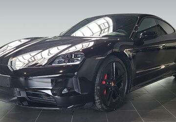 Porsche Taycan 12.900 km 146.900 &euro; Willich 47877